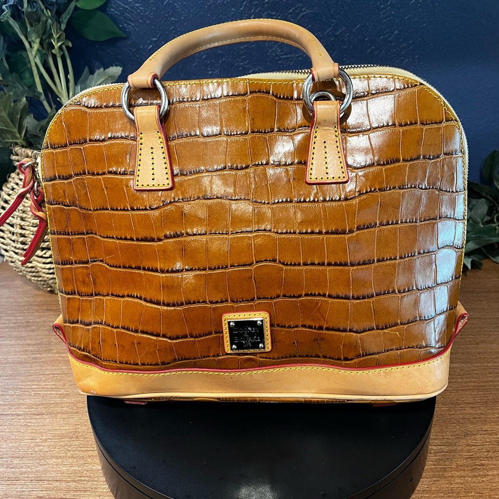 NWOT Dooney & Bourke Zip Zip Satchel Has Registration Card & Product Stickers